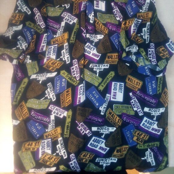 Vintage Saxony World Famous Streets Roads Sign Names Silk Shirt - Picture 8 of 8